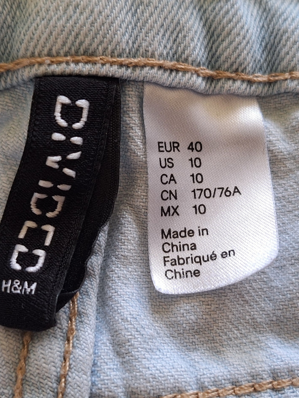H&M Light Wash Denim Frayed Hem Shorts - Picture 2 of 3